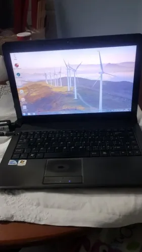 Notebook positivo ideal para serviço básico processador Celeron 2 GB de memória ram