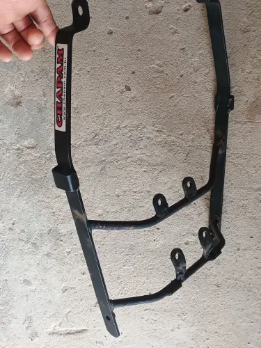 VENDO BAU MOTO E SUPORTE COMPLETO