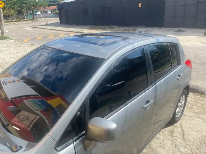 Nissan Tiida SL 1.8/1.8 Flex 16V Aut. 2008