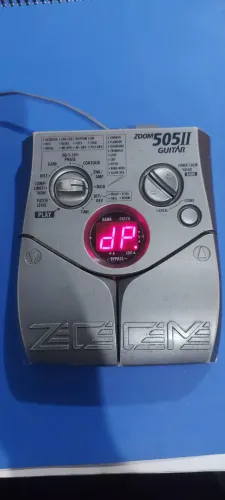 Pedaleira ZOOM 505 II GUITAR
