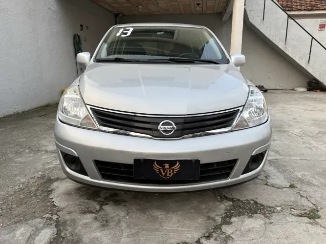 Nissan Tiida S 1.8/1.8 Flex 16V Mec. 2013