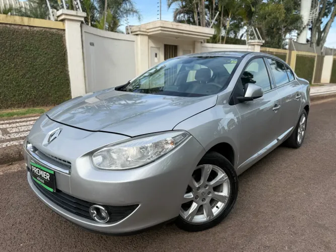 Renault Fluence Sedan Privilège 2.0 16V Flex AUT 2011