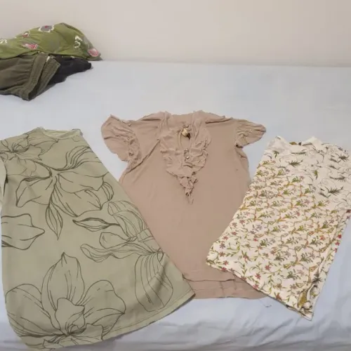 DOAÇÃO ROUPAS FEMININAS TAMANHO M & G
