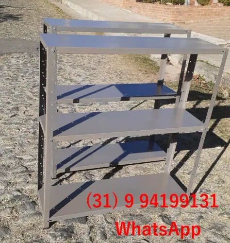Estantes de aço 3 bandejas Novas Frete gratuito para BH