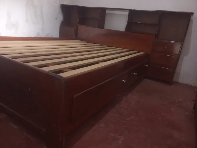 CAMA DE CASAL DE MADEIRA