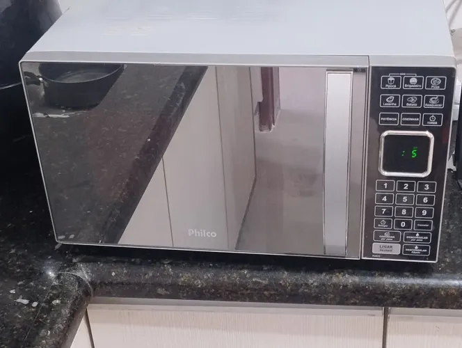 Micro ondas fhilco espelhado 25 litros 220volts  entrego  