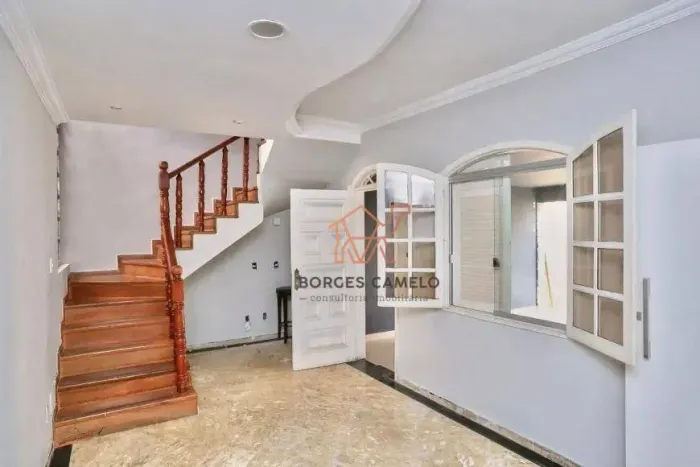 Casa com 4 quartos, 360 m² - venda por R$ 2.000.000 ou aluguel por R$ 8.300/mês - Cidade N