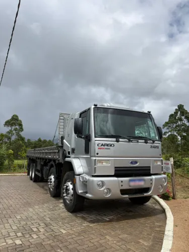 Ford Cargo 2428 - 2011