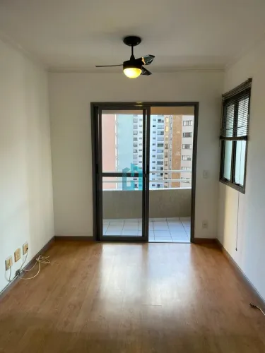 Apartamento para locação no Brooklin, com 1 dorm e 1 vaga de garagem
