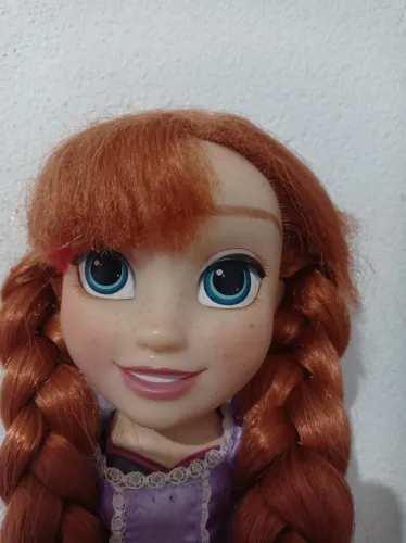 Vendo boneca Anna Frozen