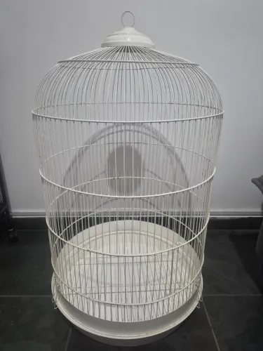 Gaiola grande com suporte 