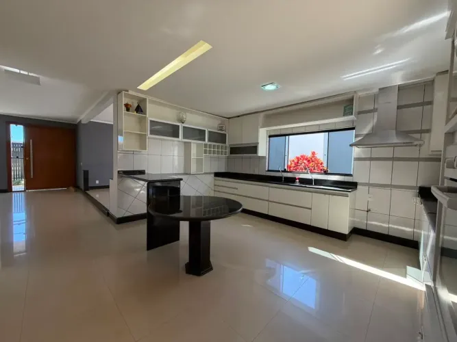 ' Casa Escriturada Jockey Club | Condomínio Fechado, Aceita Permuta (