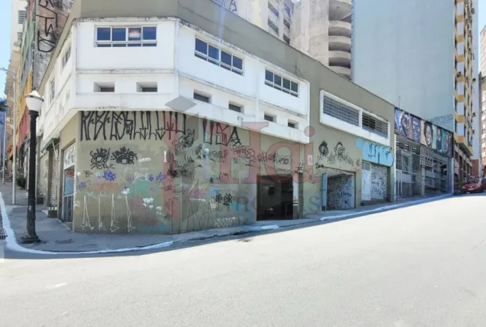 Prédio Comercial para Locação na Sé - 935 m²