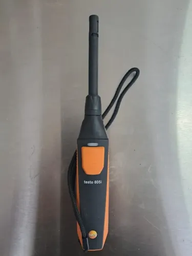 testo 605i - Termohigrômetro operado via smartphone (Medidor portátil de Umidade) USADO