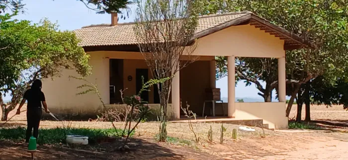 Otima fazenda no DF, 500 mts do asfalto.