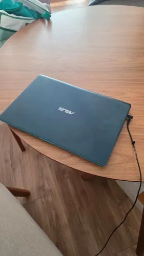Notebook ASUS VivoBook S15 i5 8ª + SSD 256GB + Mouse Wireless MX Anywhere 2