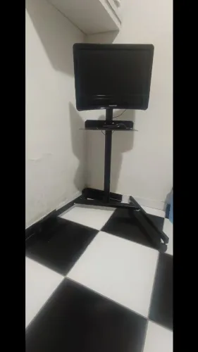 Computador All in One Positivo Master 19" + Suporte/Pedestal com Rodinhas