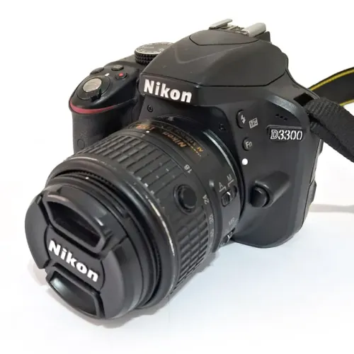 Nikon D3300 + 18-55mm Vr + Tripé + Bolsa - 11.424 Cliques