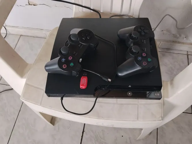 Playstation 3 super slim 