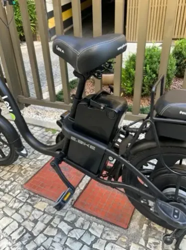 e bike seminova com cadeado incluso 3.540,00 no pix (bateria nova)
