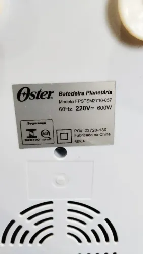 batedeira planetária Oster de 600W. <br>Retira na santa maria df<br>ZAP *