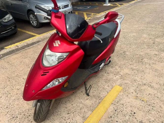 Suzuki Burgman 125cc / 2013