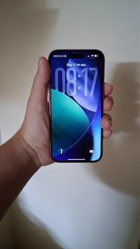 iPhone 16