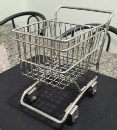 Miniatura Carrinho de Supermercado em Metal - Decorativo / Porta-Objetos