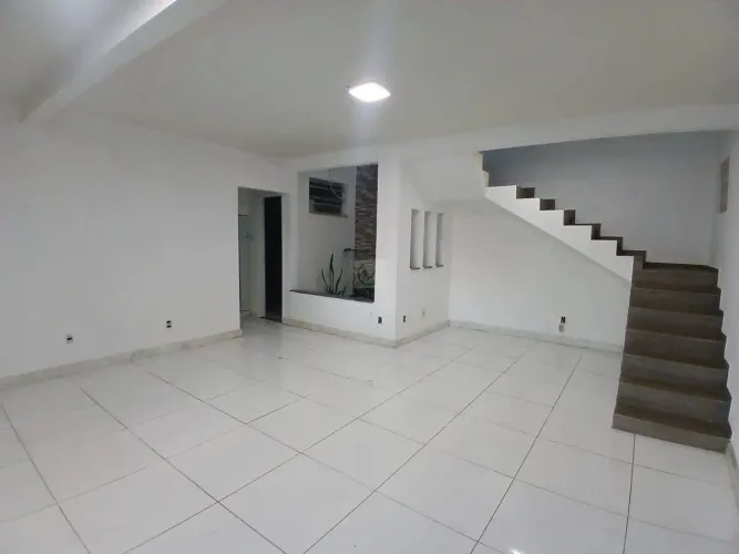 Casa Residencial Frente, 3 Quartos (1 Suíte) em Aracaju/SE Ponto Novo (Supermercado Gonza