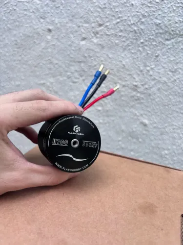 Motor brushless helicóptero 700