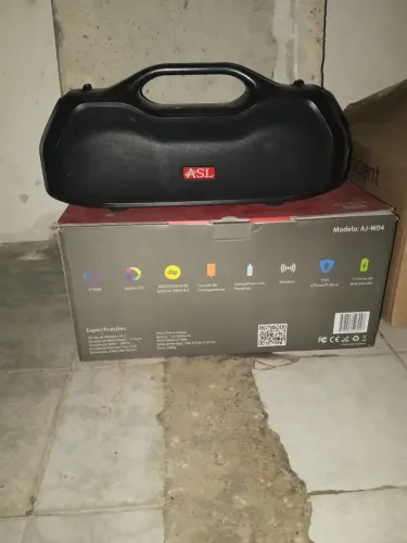 Caixa de som bombox