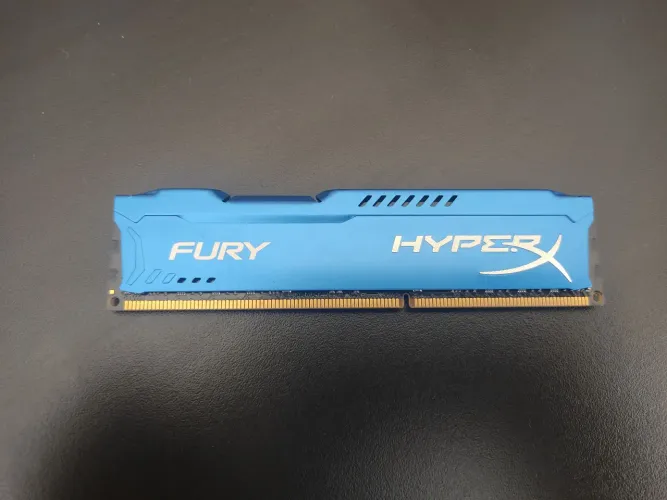 Memória RAM 8GB DDR3 HyperX Fury 1866 MHz
