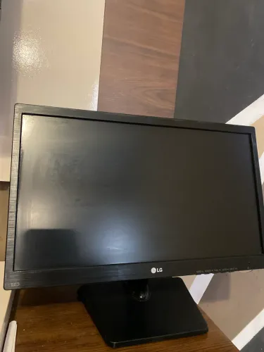 Monitor de LED LG Tela 19,5 Polegadas