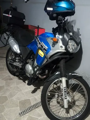 Ténéré 250 linda! Revisada! Dois pneus novos.Só transferir