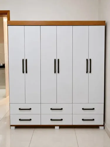 Guarda roupa infantil pequeno entrego e monto