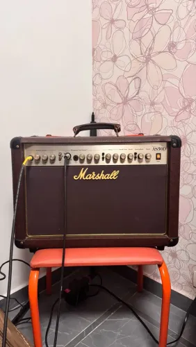 Marshall AS50D 50W - Violão Acústico / Voz - Reverb + Chorus + Anti-Feedback