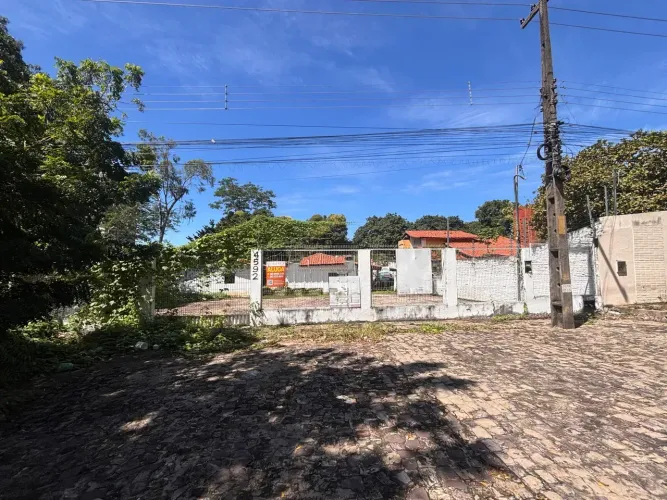 PONTO COMERCIAL NA AVENIDA JOAO XXIII