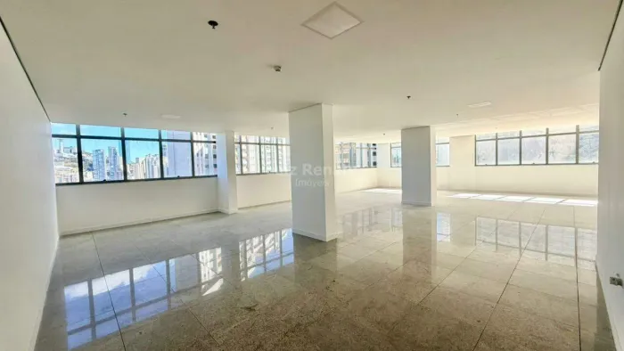 Sala Comercial para Alugar em Vila da Serra (Nova Lima) | 228 m²