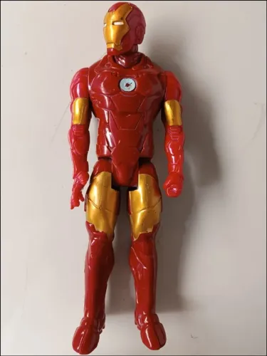 Boneco Brinquedo Colecionável Articulado Homem de Ferro - Titan Hero Series - Hasbro 28,5c