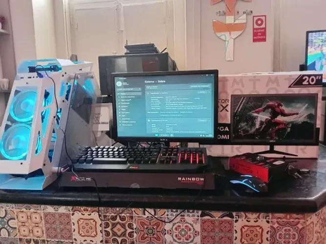 ? PC GAMER COMPLETO, NOVO ,MONITOR DE 21 POLEGADAS ,SSD 240 GIGA,8 GIGA DE MEMORIA