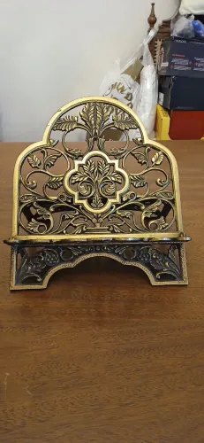 Lindo Porta-Bíblia em bronze cinzelado da decada de 80.