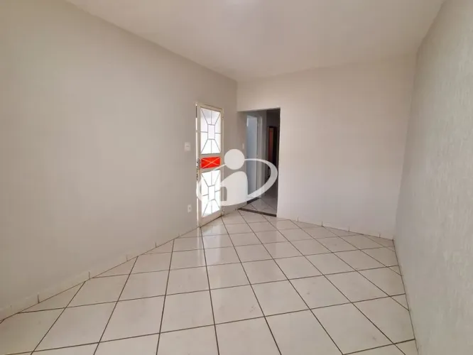 Aluguel Casa OSVALDO REZENDE