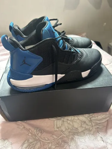 Jordan STAY LOYAL