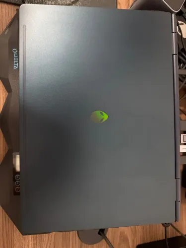Notebook Alienware Aurora 16 core5 16 gb ram