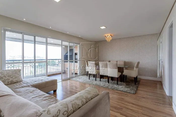 Sofisticado apartamento para locação no Condomínio Ventura no Jardim com varanda gourmet e