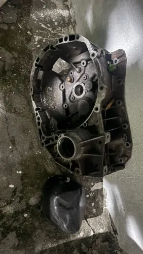 Urna da caixa de marcha sandero 1.6 com trinca
