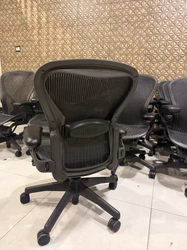 Cadeira herman miller aeron B classica completa 