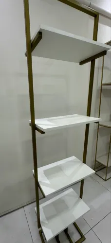 Expositor metalon e MDF