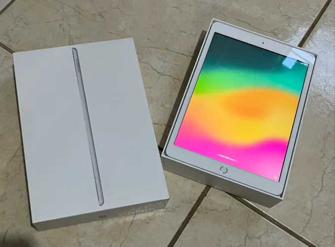 Ipad 8° geração Wi-Fi 32gb usado
