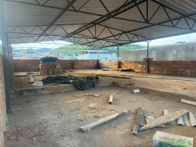 VENDO: 2 Casas no mesmo terreno em Porciúncula
